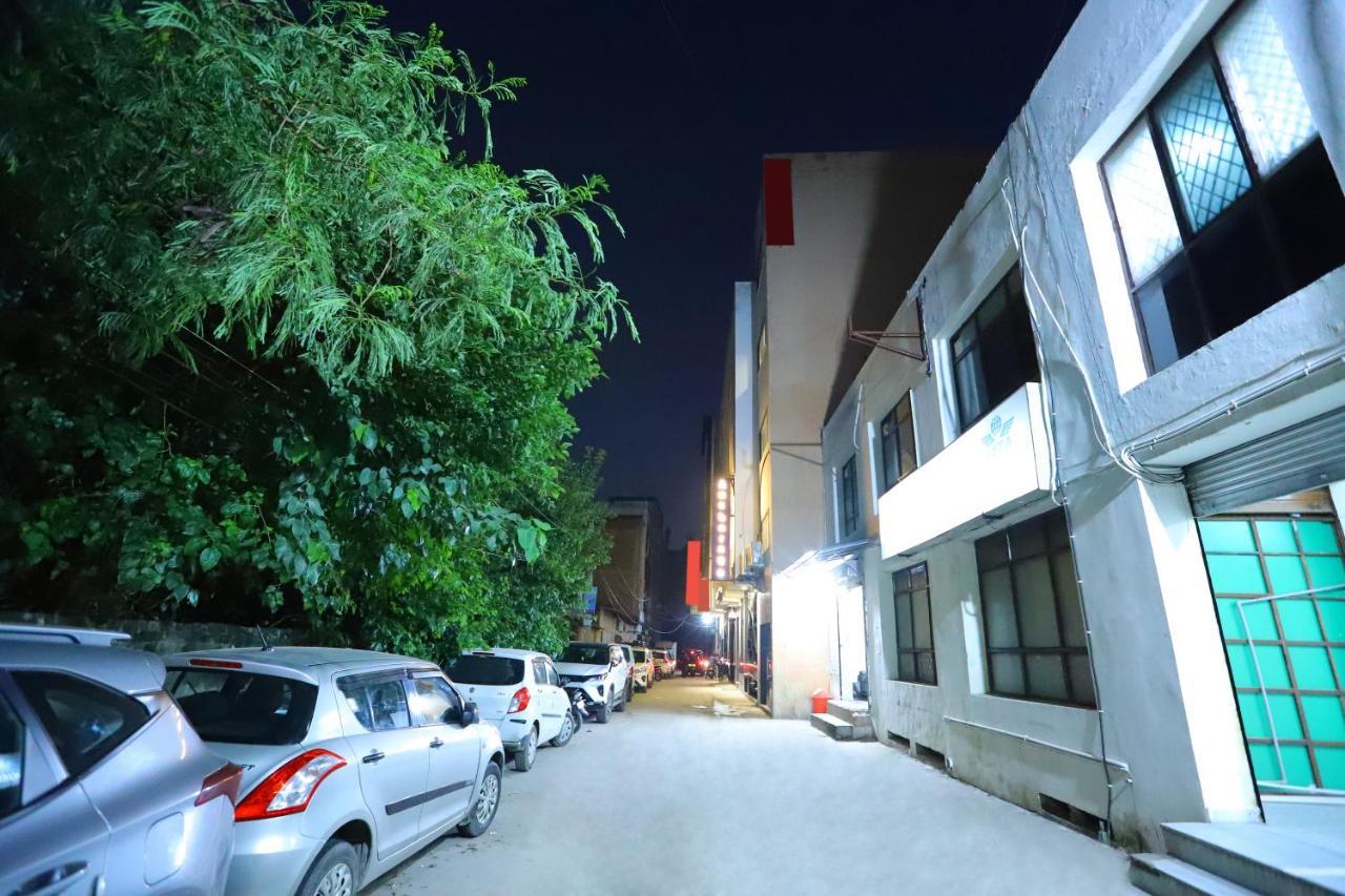 Hotel Stanley By Foxi Group- Near Delhi International Airport Nova Deli Exterior foto