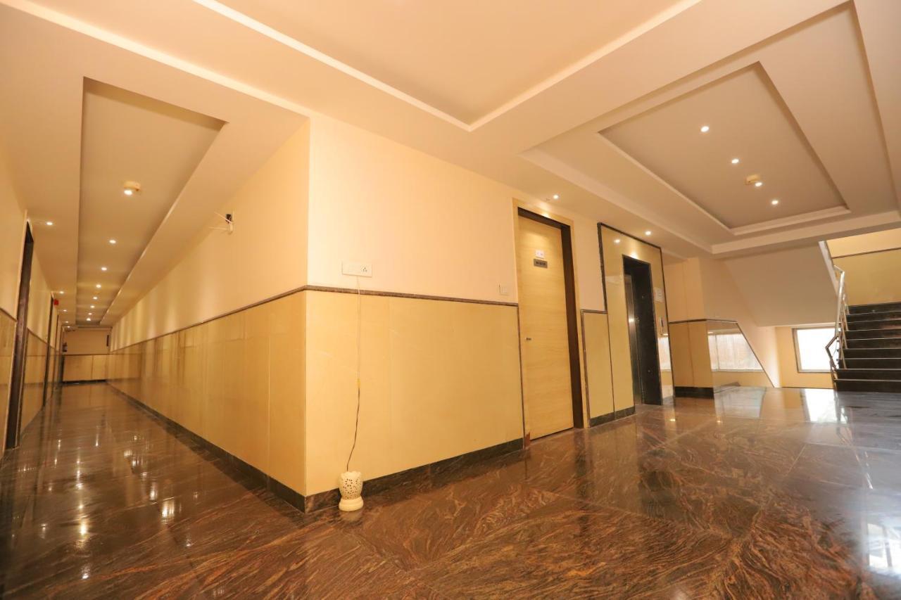 Hotel Stanley By Foxi Group- Near Delhi International Airport Nova Deli Exterior foto