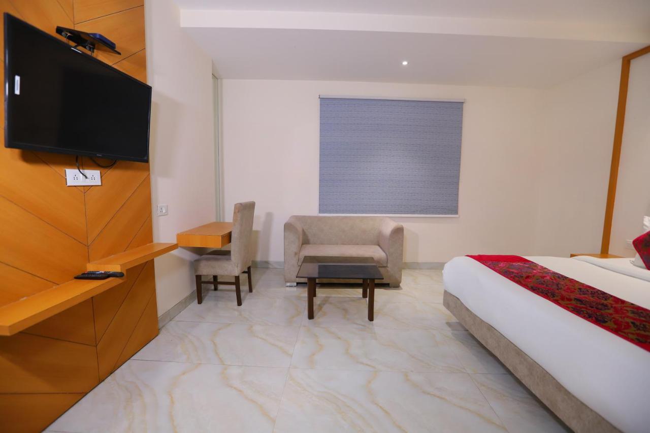 Hotel Stanley By Foxi Group- Near Delhi International Airport Nova Deli Exterior foto